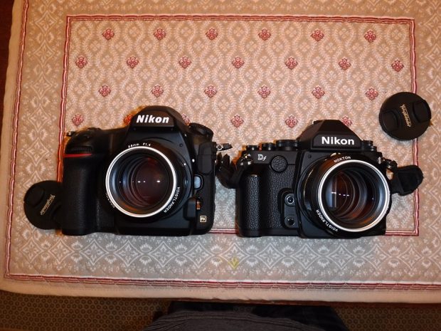 Nikon D850 vs nikon df