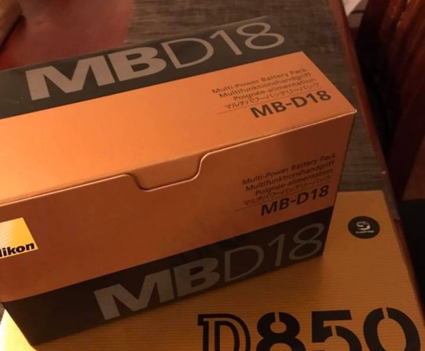 mb-d18 battery grip
